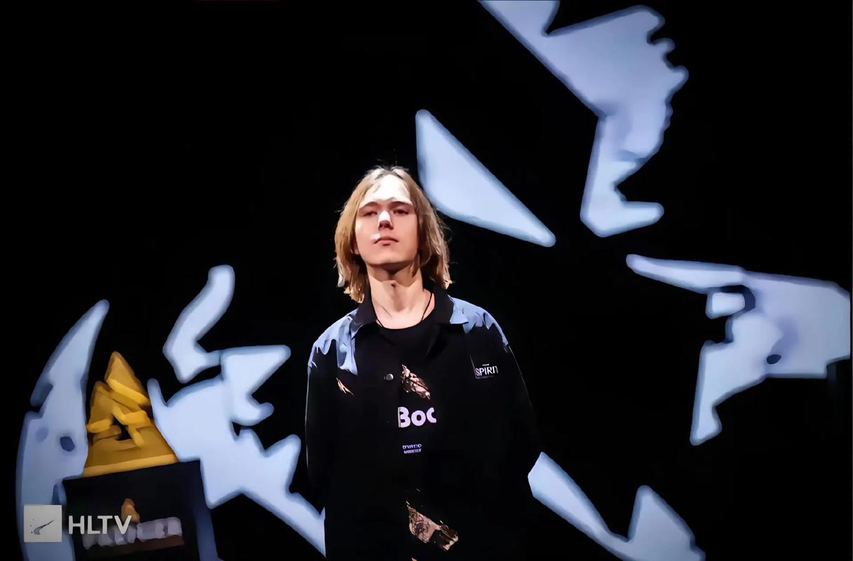 JDG官方：上单选手369正式离开队伍