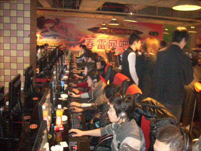 传奇杯 S2： MaRin 的 Ryze 无法被击败，在整场比赛中保持压力，击败了 Mlxg 的队伍，对抗 Zz1tai 的队伍